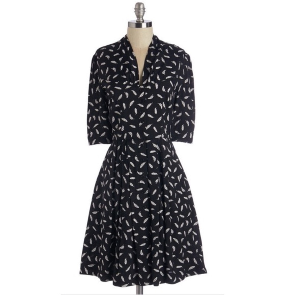 ✨HP✨ModCloth | Emily and Fin Feather Shirtdress